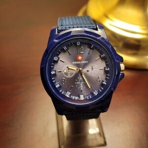 Brand New Navy Blue Swiss Army watch